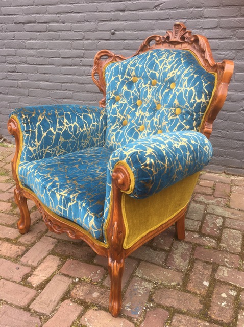 Barok fauteuil_nieuw Van dump naar Dutch Design