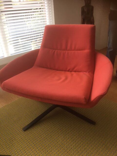 Montis Hugo_voor_stoffering Van dump naar Dutch Design