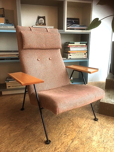 Reclining Chair_Robin Day voor Van dump naar Dutch Design